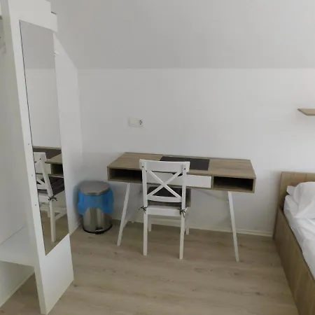 Evi 3* Ljubljana
